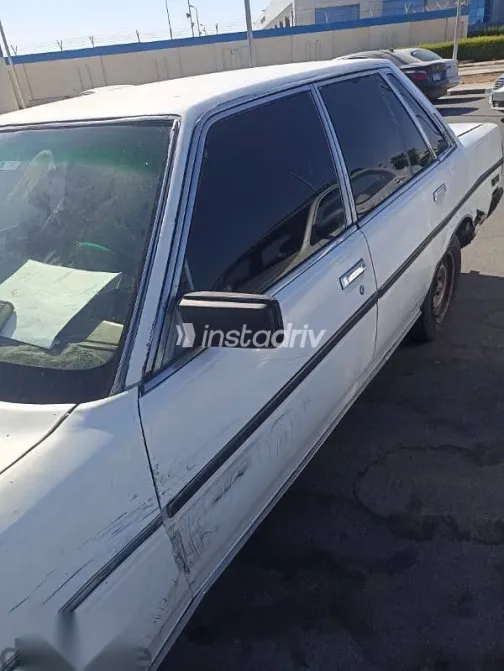 تويوتا كرسيدا 1986 أبيض مستعملة للبيع - 3