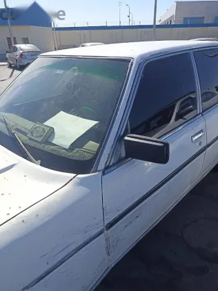 تويوتا كرسيدا 1986 أبيض مستعملة للبيع