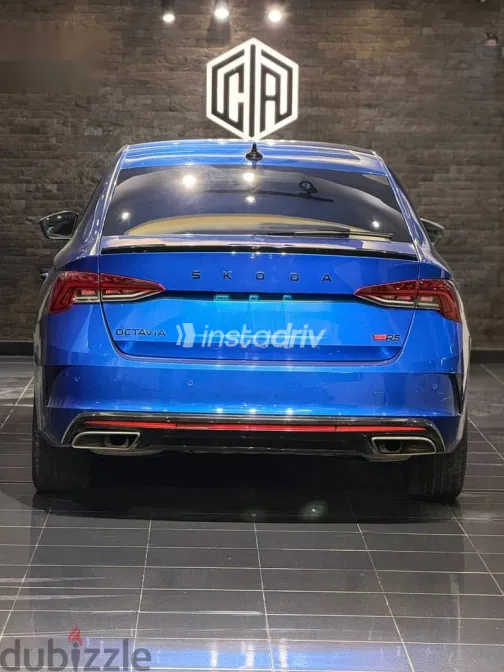 سكودا اوكتافيا 2022 أزرق غامق مستعملة للبيع - 6