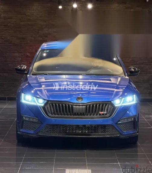 سكودا اوكتافيا 2022 أزرق غامق مستعملة للبيع - 8