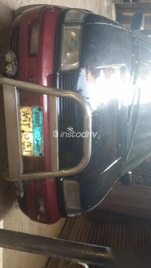 هيونداي سانتامو 2001 أسود مستعملة للبيع - 3