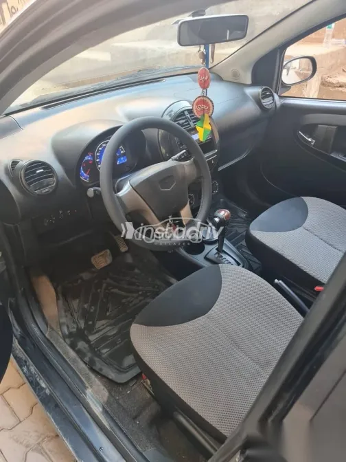 جيلي باندينو 2015 أسود مستعملة للبيع - 6