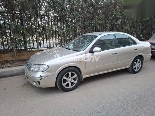 Nissan Sunny 2009 Gold Used for Sale - 2