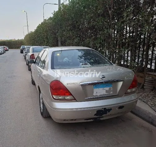 Nissan Sunny 2009 Gold Used for Sale - 3