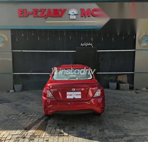 نيسان صنى 2019 أحمر مستعملة للبيع - 3
