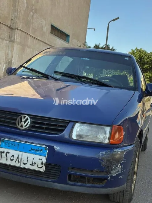 فولكس فاغن بولو 1997 أزرق غامق مستعملة للبيع - 2