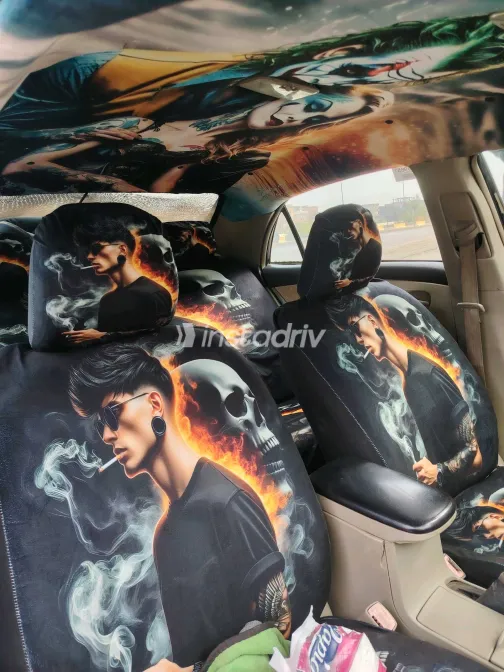 تويوتا كورولا 2012 أبيض مستعملة للبيع - 7