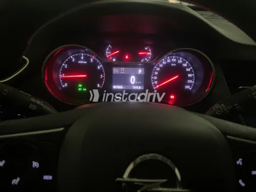 اوبل كروس لاند 2022 أبيض مستعملة للبيع - 6