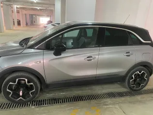 اوبل كروس لاند 2022 أبيض مستعملة للبيع