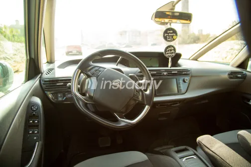 Citroën C4 Picasso 2016 White Used for Sale - 2