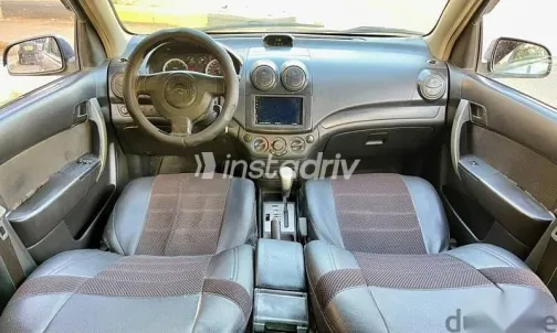 Chevrolet Aveo 2009 White Used for Sale - 9