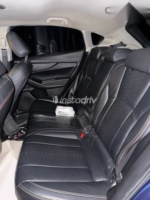 سوبارو XV 2022 أزرق غامق مستعملة للبيع - 5