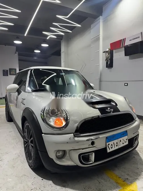 مينى كوبر 2012 فضي مستعملة للبيع - 2