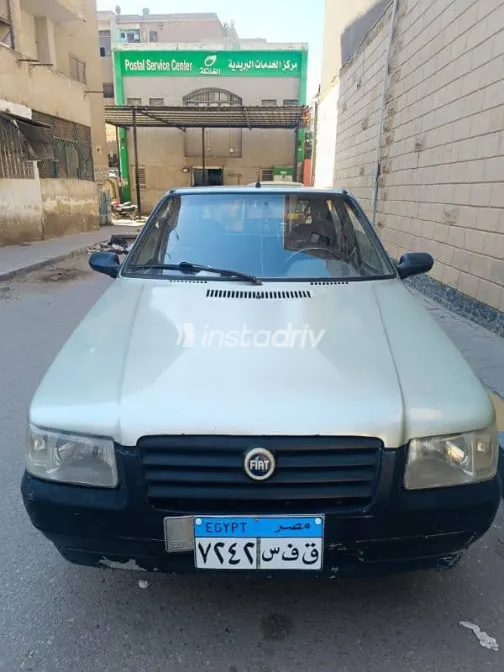 فيات اونو 2007 فضي مستعملة للبيع - 3