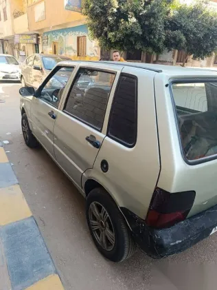 فيات اونو 2007 فضي مستعملة للبيع