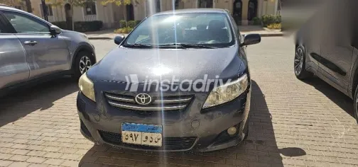 تويوتا كورولا 2009 فضي مستعملة للبيع - 2