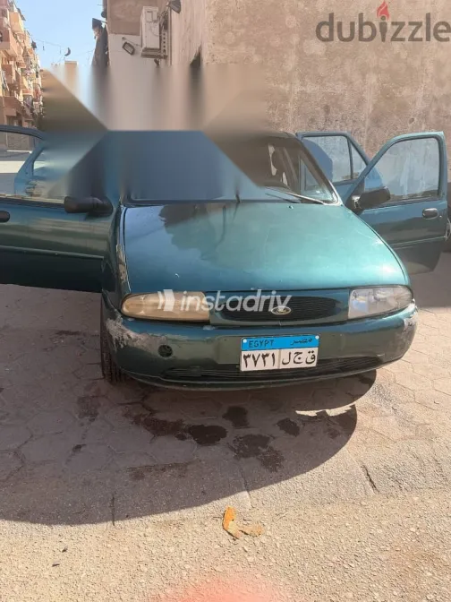 فورد فيستا 1998 أخضر مستعملة للبيع - 1