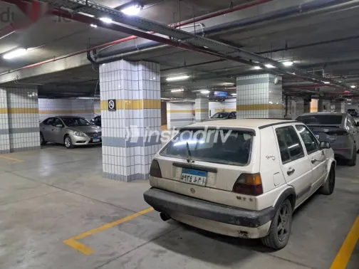 فولكس فاغن جولف 1990 أبيض مستعملة للبيع - 2