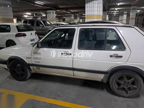 فولكس فاغن جولف 1990 أبيض مستعملة للبيع - 3