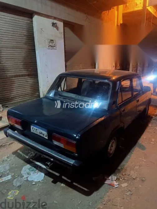 لادا 2107 2006 أبيض مستعملة للبيع - 1