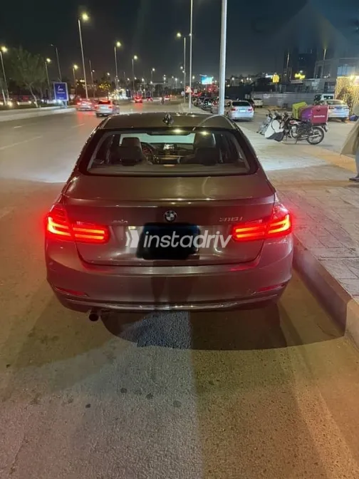 بي ام دبليو 316 2015 بني مستعملة للبيع - 2