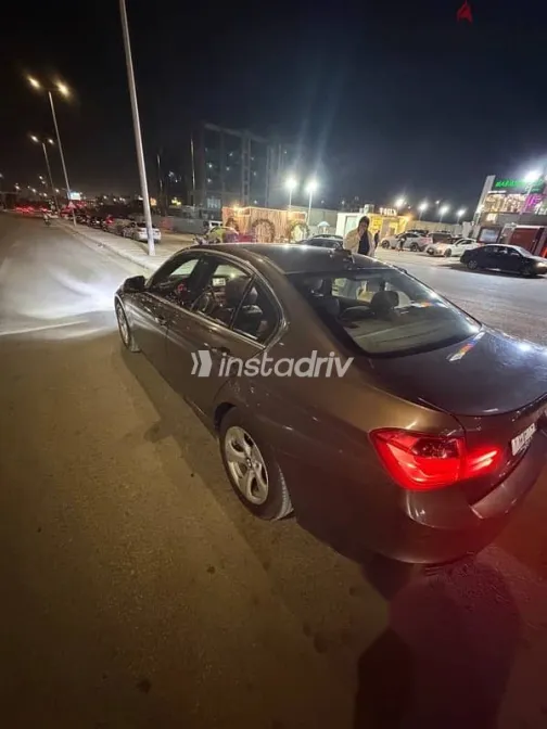 بي ام دبليو 316 2015 بني مستعملة للبيع - 7