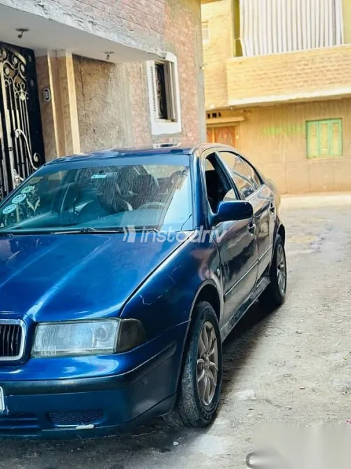 سكودا اوكتافيا 1998 أزرق غامق مستعملة للبيع - 3