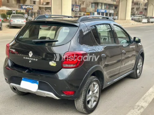 Renault Sandero Step Way 2019 White Used for Sale - 2