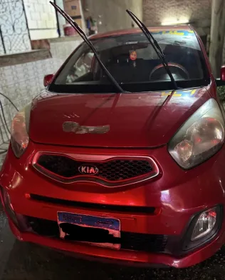 كيا بيكانتو 2015 أبيض مستعملة للبيع