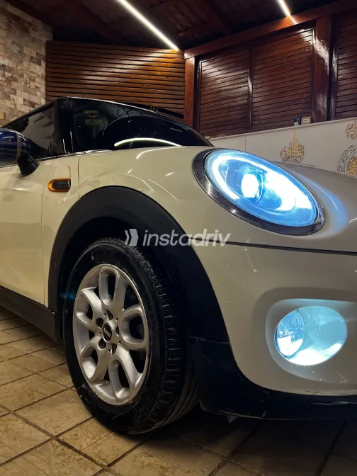 مينى كوبر 2019 أبيض مستعملة للبيع - 4