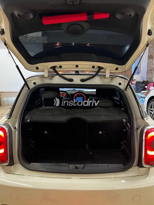 مينى كوبر 2019 أبيض مستعملة للبيع - 5