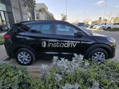 هيونداي توسان 2019 أبيض مستعملة للبيع - 3