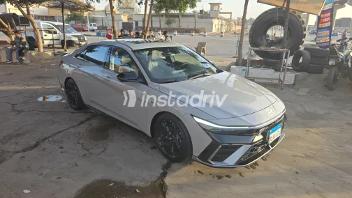 هيونداي إلنترا سى ان 7 2024 أبيض مستعملة للبيع - 3