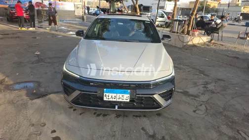 هيونداي إلنترا سى ان 7 2024 أبيض مستعملة للبيع - 4