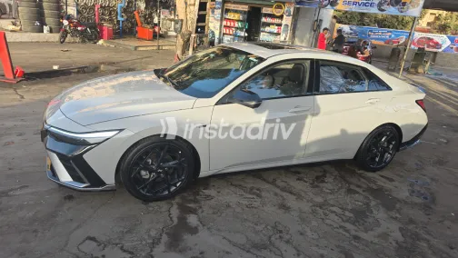 هيونداي إلنترا سى ان 7 2024 أبيض مستعملة للبيع - 10