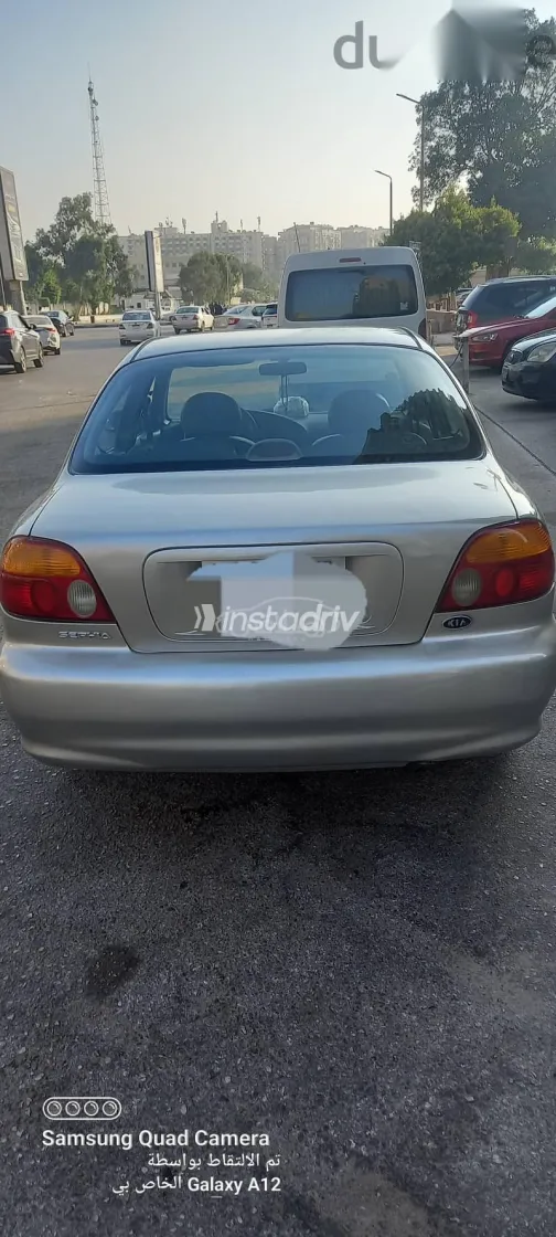Kia Sephia 2000 Gold Used for Sale - 7
