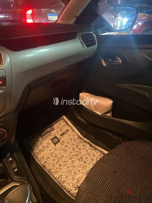 بيجو 301 2018 بني مستعملة للبيع - 7