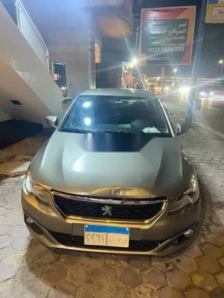 بيجو 301 2018 بني مستعملة للبيع