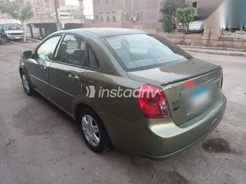 شيفروليه أوبترا 2007 أبيض مستعملة للبيع - 1