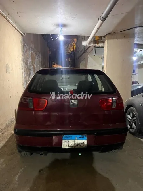 Seat Ibiza 2001 Burgundy Used for Sale - 5