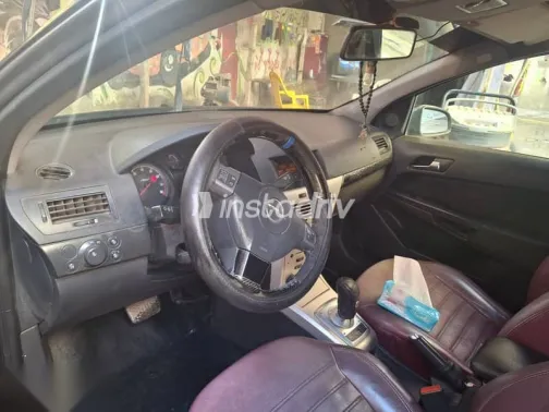 اوبل أسترا 2007 أسود مستعملة للبيع - 4