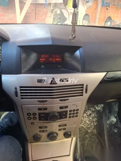 اوبل أسترا 2007 أسود مستعملة للبيع - 5