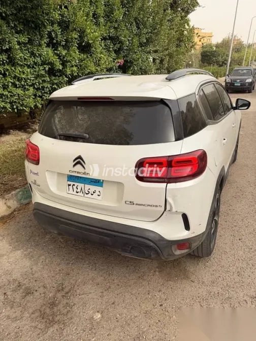 سيتروين C5 2021 أبيض مستعملة للبيع - 2