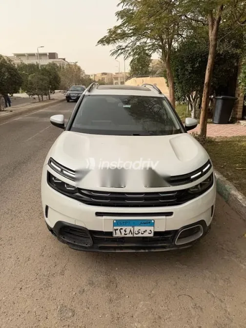 سيتروين C5 2021 أبيض مستعملة للبيع - 3