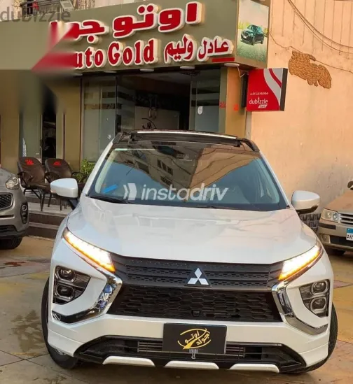 Mitsubishi Eclipse 2023 White Used for Sale - 1