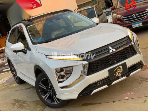 Mitsubishi Eclipse 2023 White Used for Sale - 3