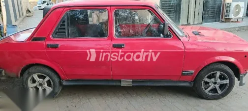 فيات نوفا 1990 أحمر مستعملة للبيع - 4