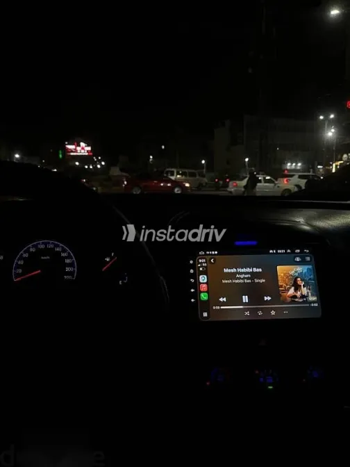 هيونداي إلنترا 2022 فضي مستعملة للبيع - 3