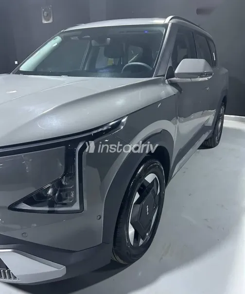 كيا اى فى 5 2026 رمادي جديدة للبيع - 2