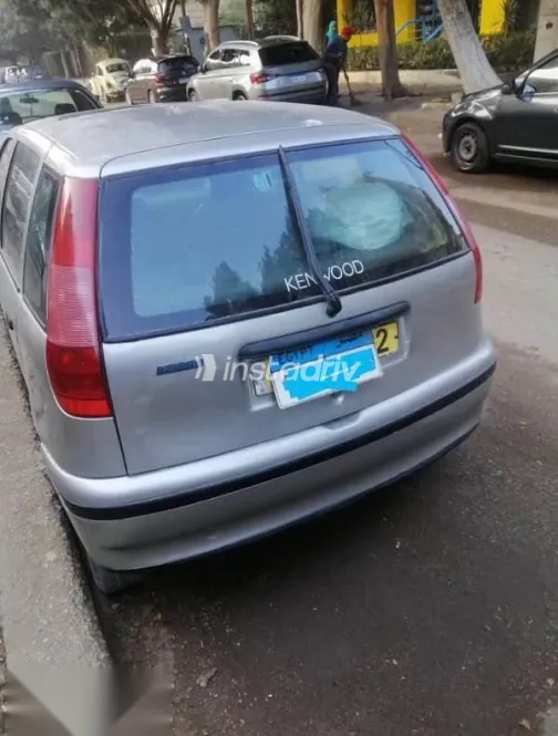 فيات بونتو 1995 فضي مستعملة للبيع - 2